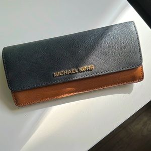 COPY - Michael Kors Black & Brown Saffiano Leather Jet Set Travel Flat Wallet